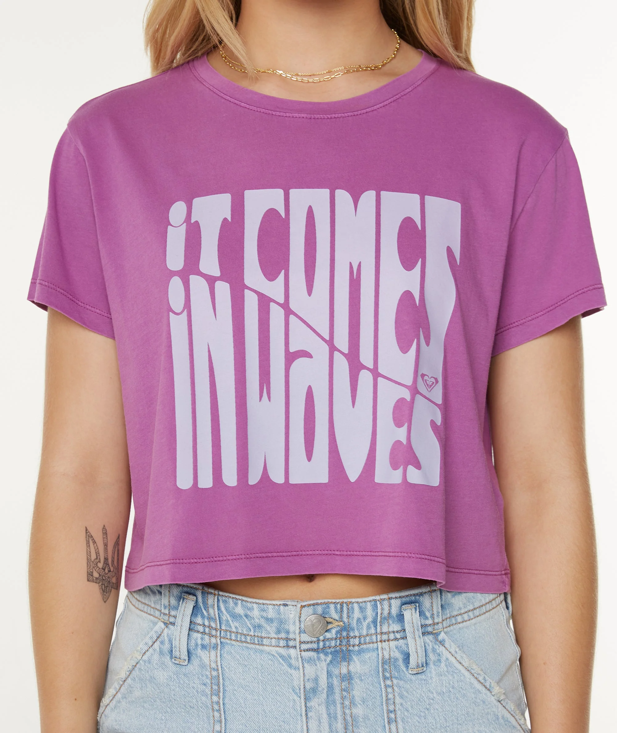 Comes In Waves Cropped Boxy Tee - Image 4