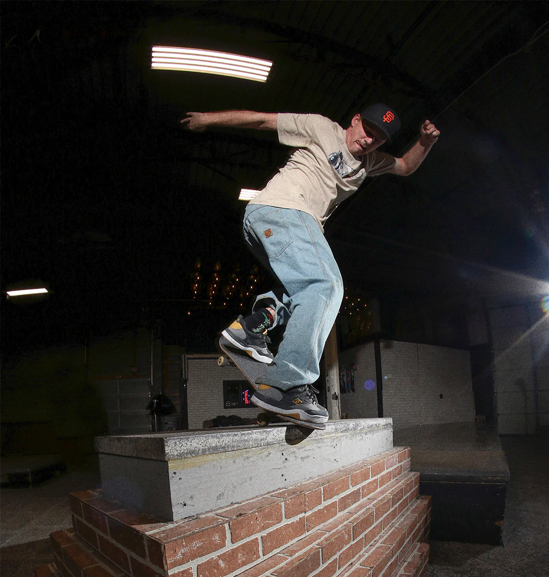 Men's Ascend Skate Shoes - Image 2