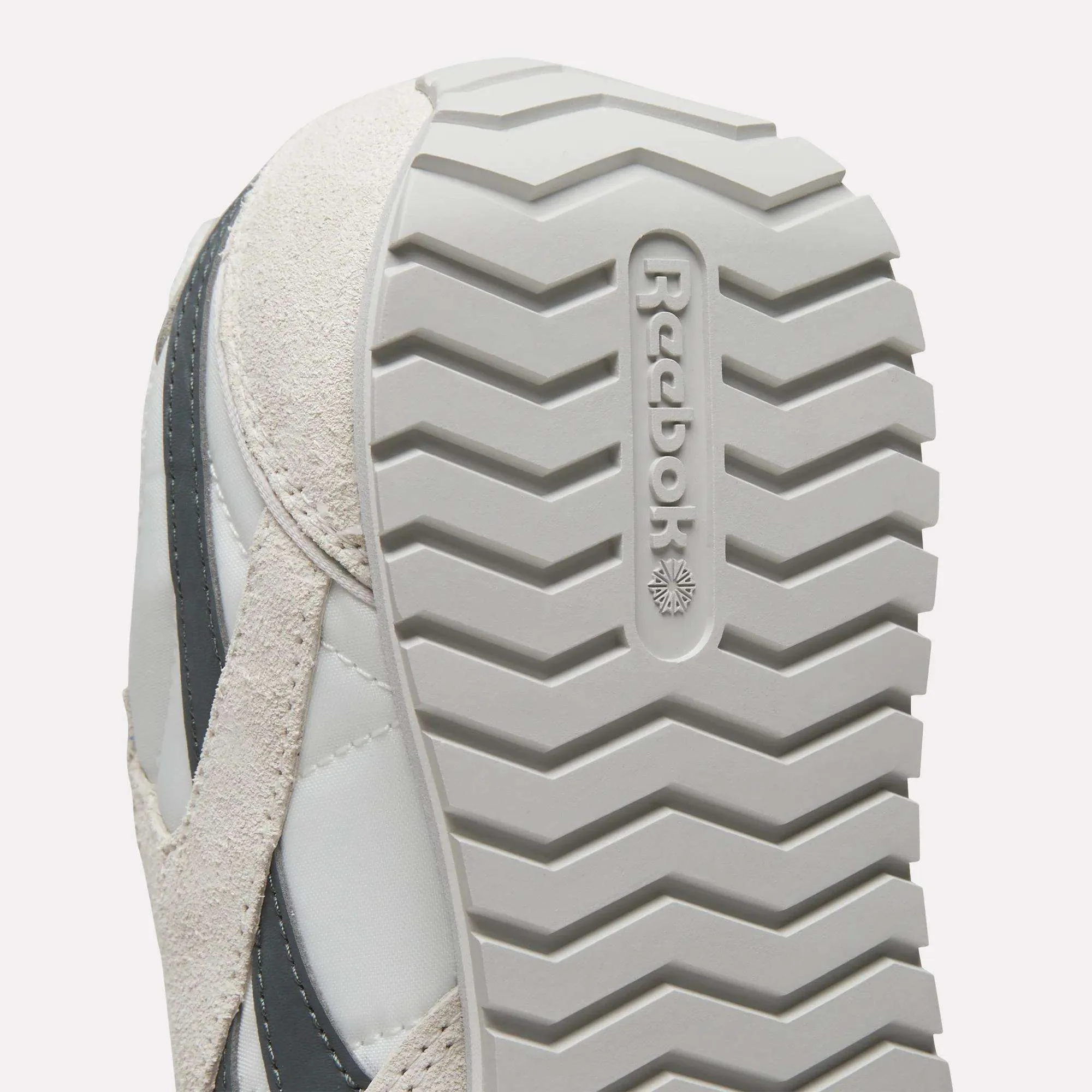 Women's Classic AZ Shoes - Image 5